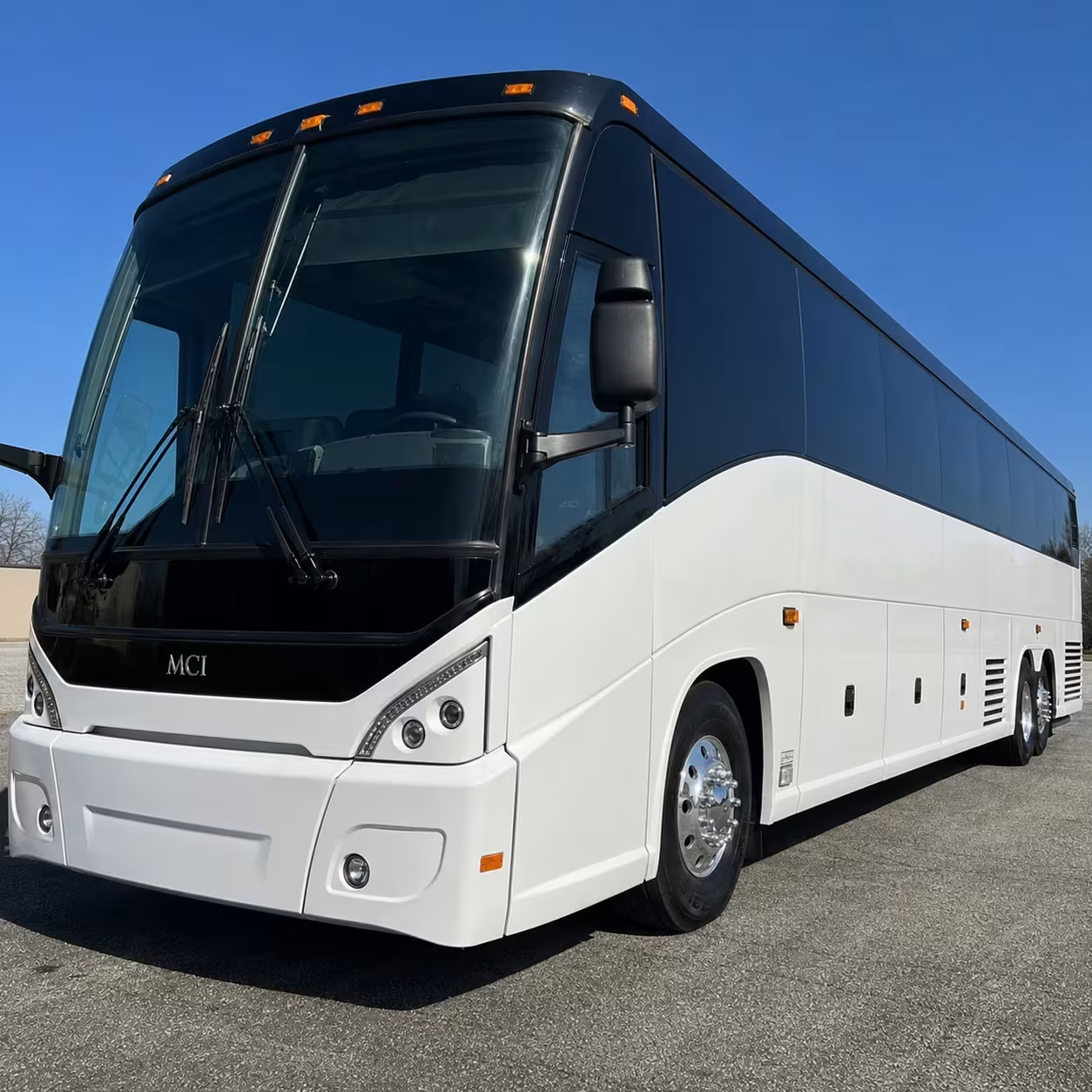 detroit charter bus rentals for dtw arrivals and departures