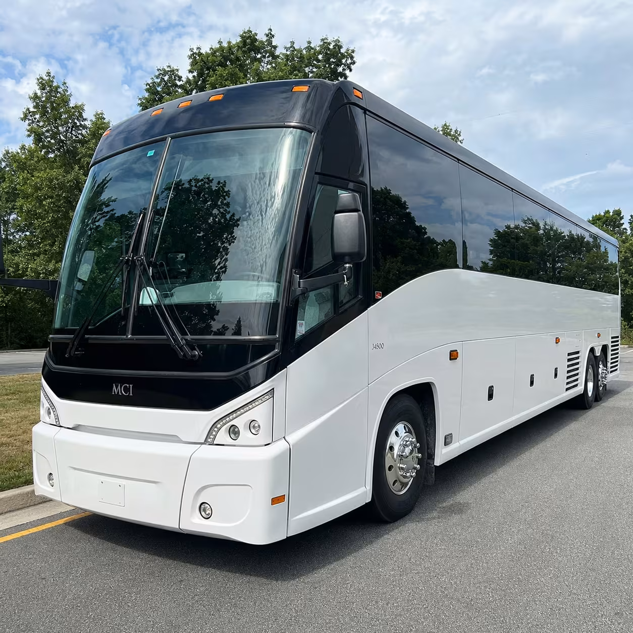 funeral and memorial service shuttle buses for detroit churches